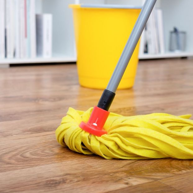 Consejos para fregar el suelo bien y que nuestra casa tenga buen olor (Foto: bigstock)