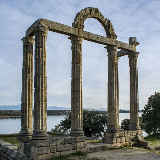 bigstock Roman Ruins In Valdecanas Rese 280348237