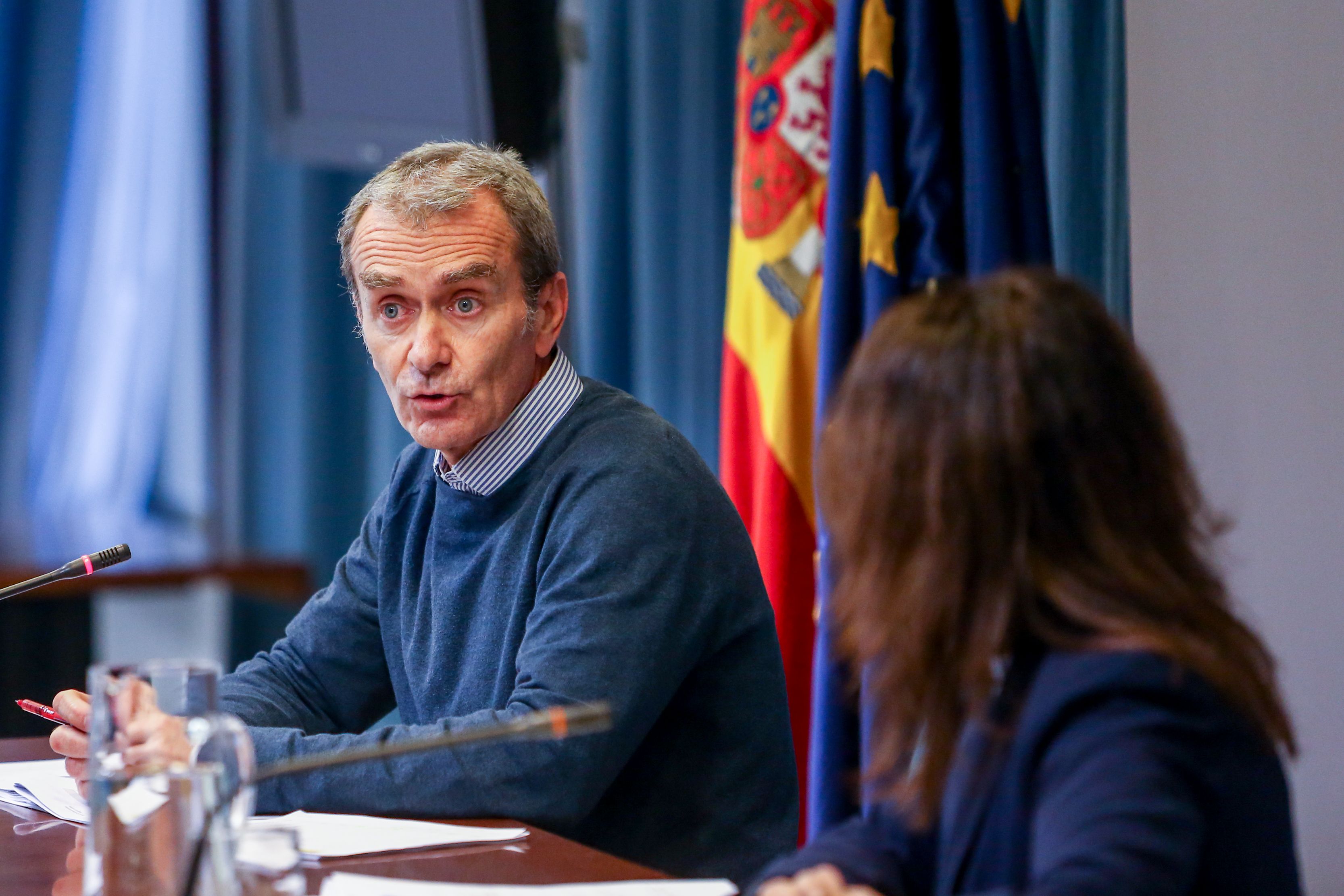 El Gobierno avisa: "Los mayores no podrán volver a la normalidad pese a estar inmunizados" El Gobierno avisa: "Los mayores no podrán volver a la normalidad pese a estar inmunizados"