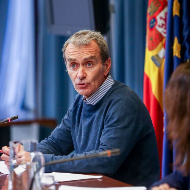 El Gobierno avisa: "Los mayores no podrán volver a la normalidad pese a estar inmunizados" El Gobierno avisa: "Los mayores no podrán volver a la normalidad pese a estar inmunizados"