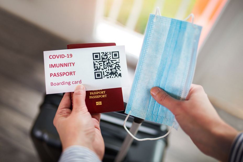 Bruselas ultima un 'pasaporte Covid' que permita viajar a quien esté inmunizado