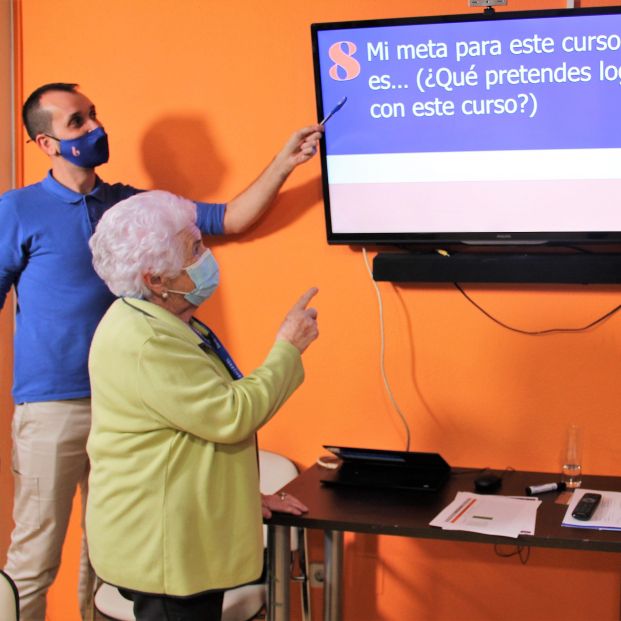 Las personas mayores vuelven a las aulas de la mano de Ballesol Las personas mayores vuelven a las aulas de la mano de Ballesol