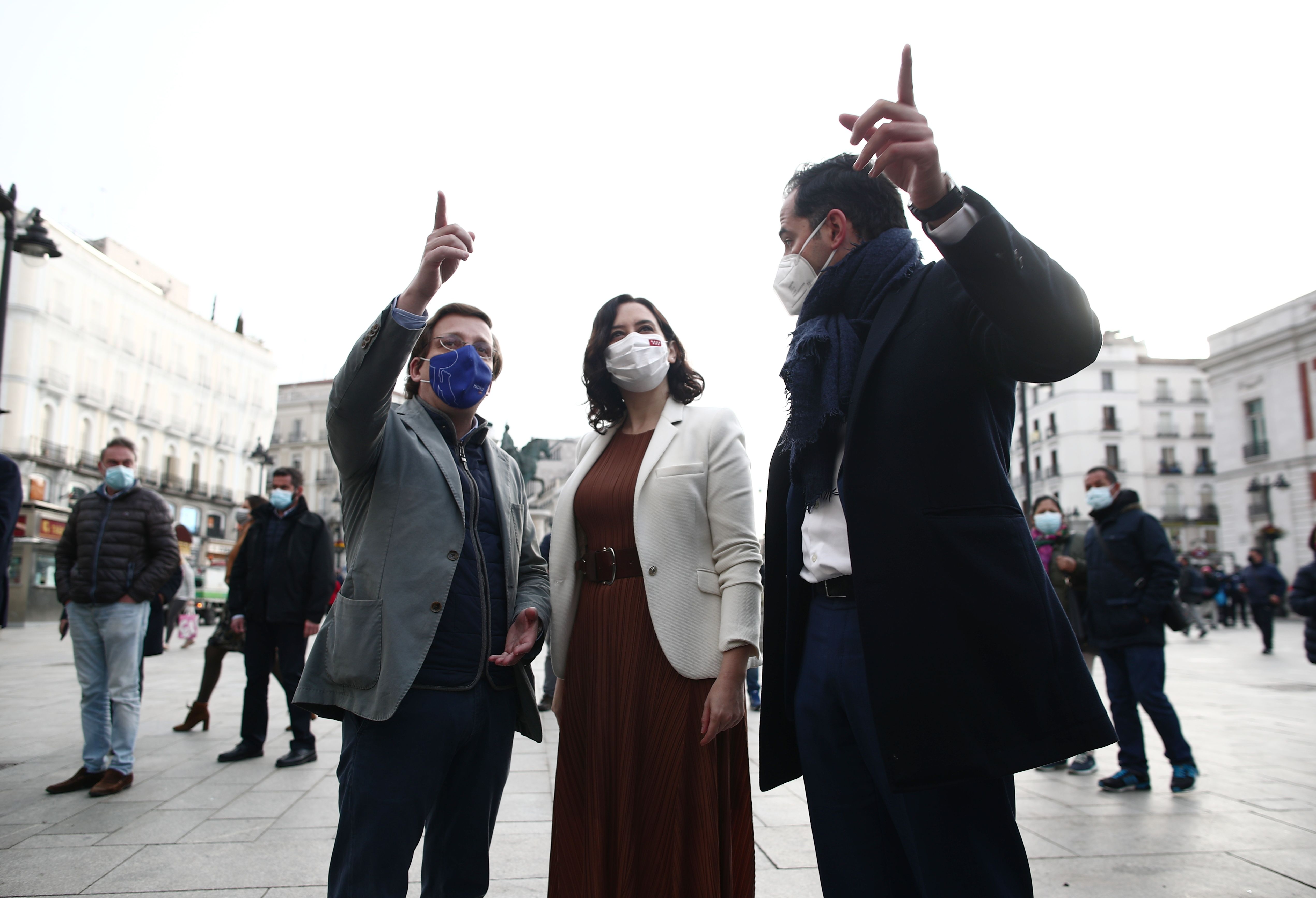 La Comunidad de Madrid se plantea levantar el toque de queda "en los próximos días"