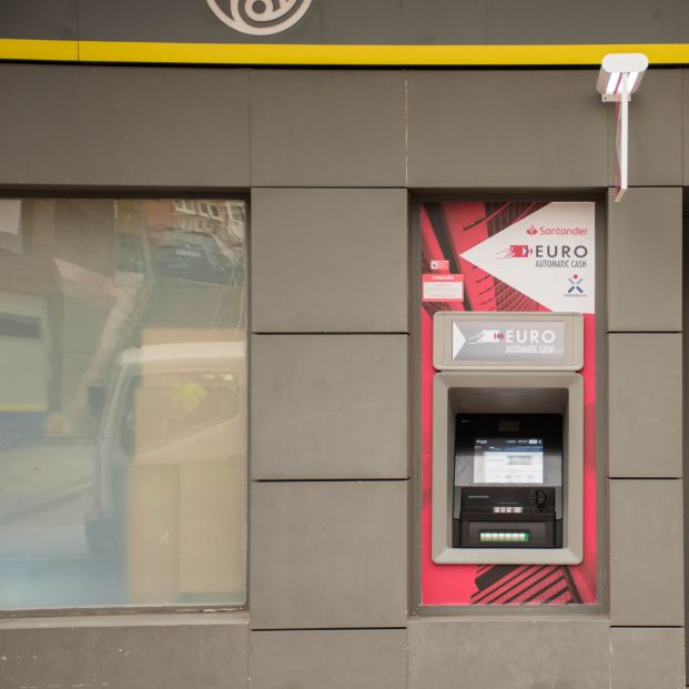 Correos instala cajeros automáticos en 109 oficinas de toda España