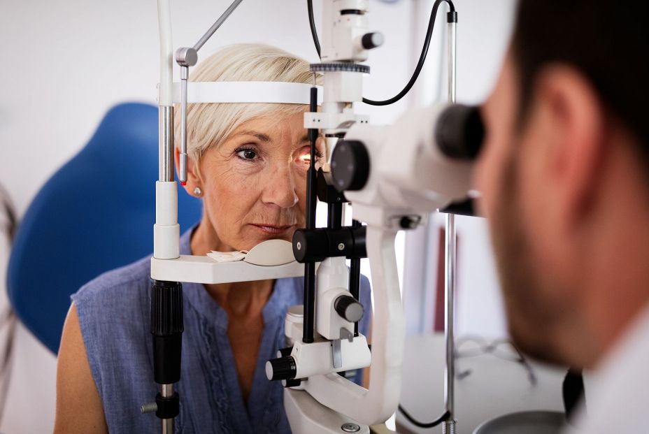 Aprender a detectar el Ictus de retina podría salvarte de una pérdida brusca de visión. Bigstock