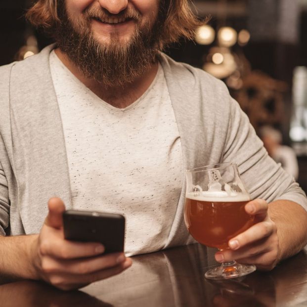 ‘Modo borracho’: la forma de evitar usar el móvil cuando el alcohol hace efecto Foto: bigstock ‘Modo borracho’: la forma de evitar usar el móvil cuando el alcohol hace efecto Foto: bigstock