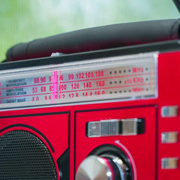 Radio o móvil: ¿por qué medio siguen más los españoles el fútbol?
