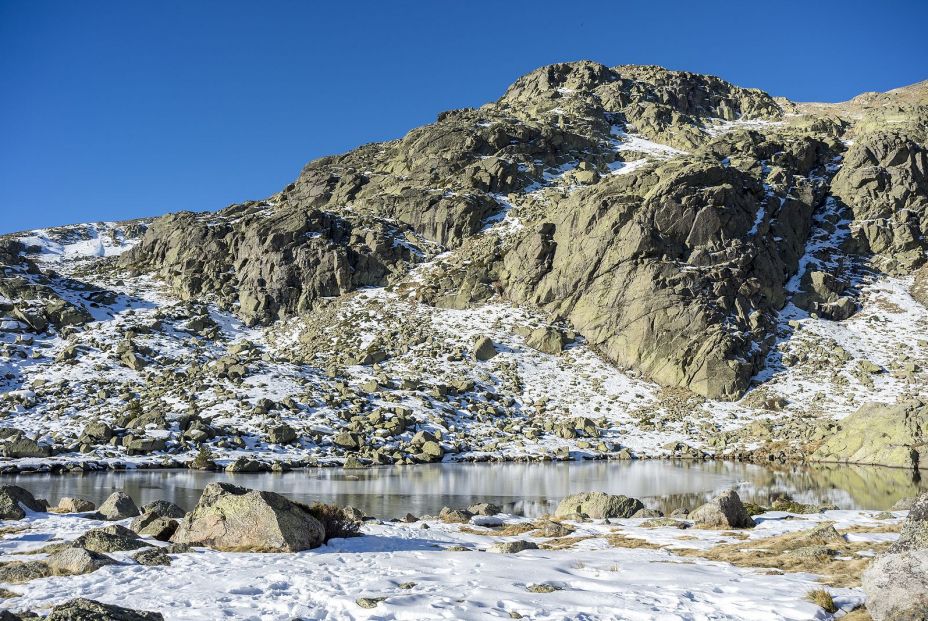 bigstock Views Of The Laguna Grande De  373080115