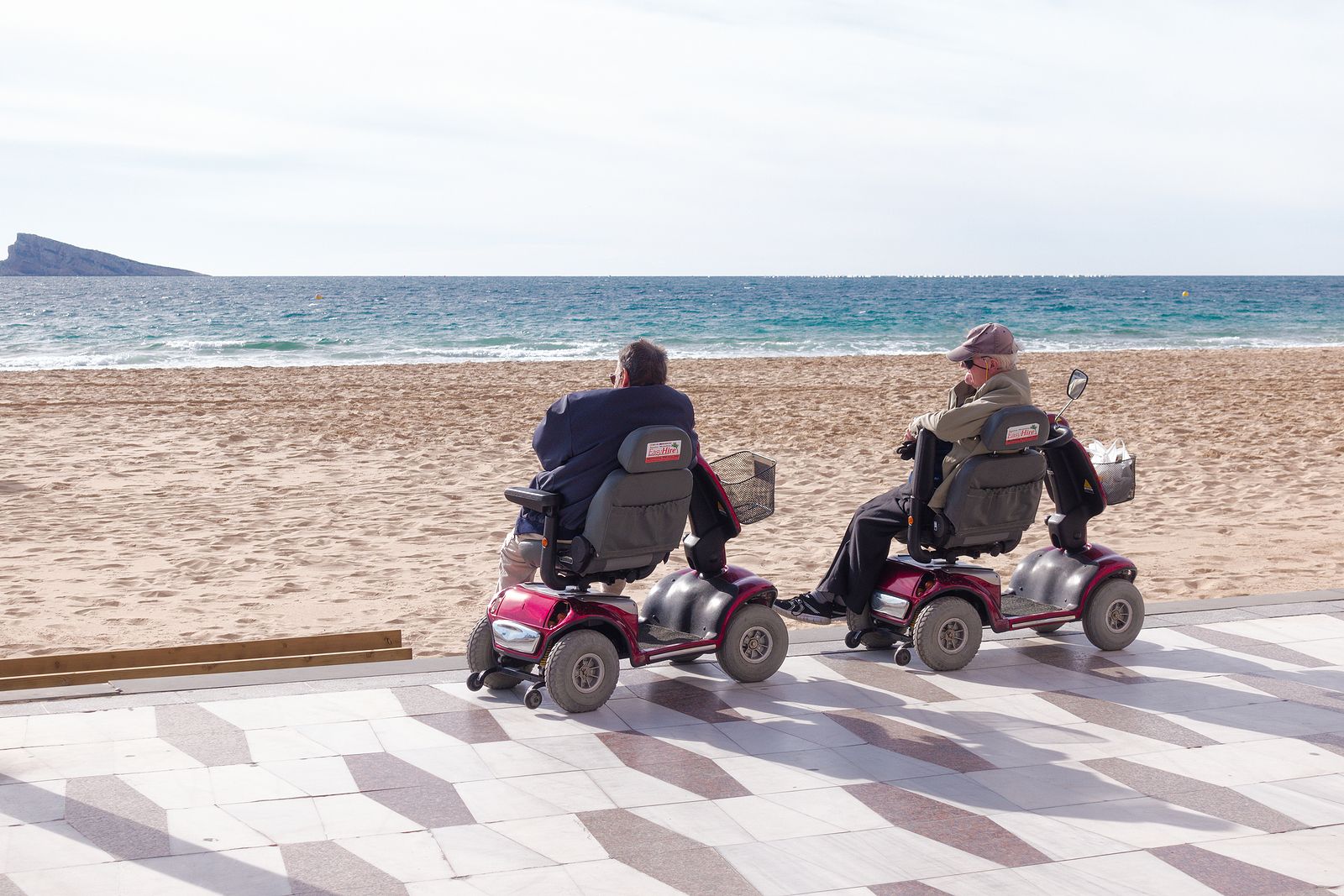 Scooters para personas mayores con problemas de movilidad: tipos (Foto-Bigstock)