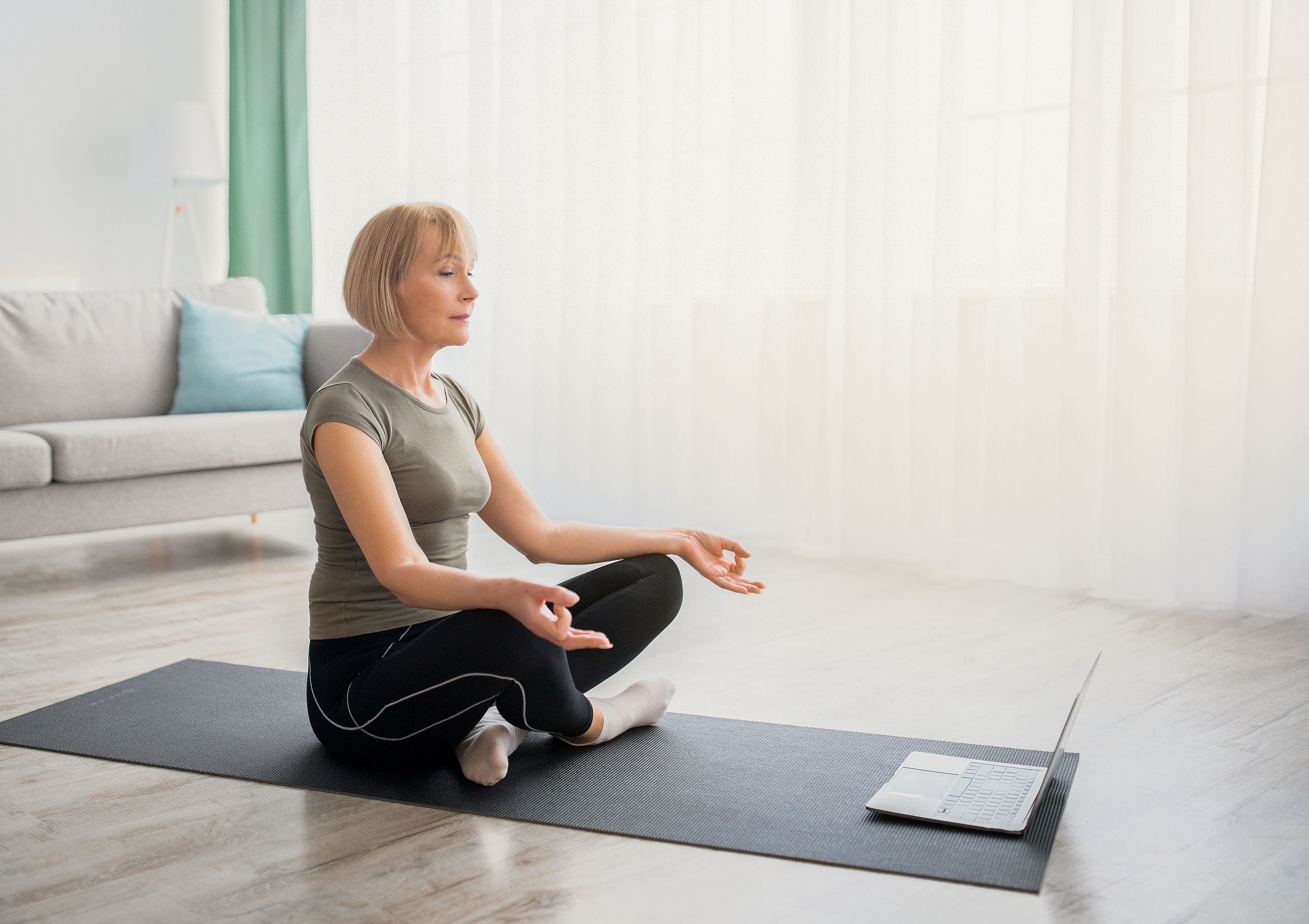 Yin yoga: la práctica perfecta para combatir el estrés y la ansiedad