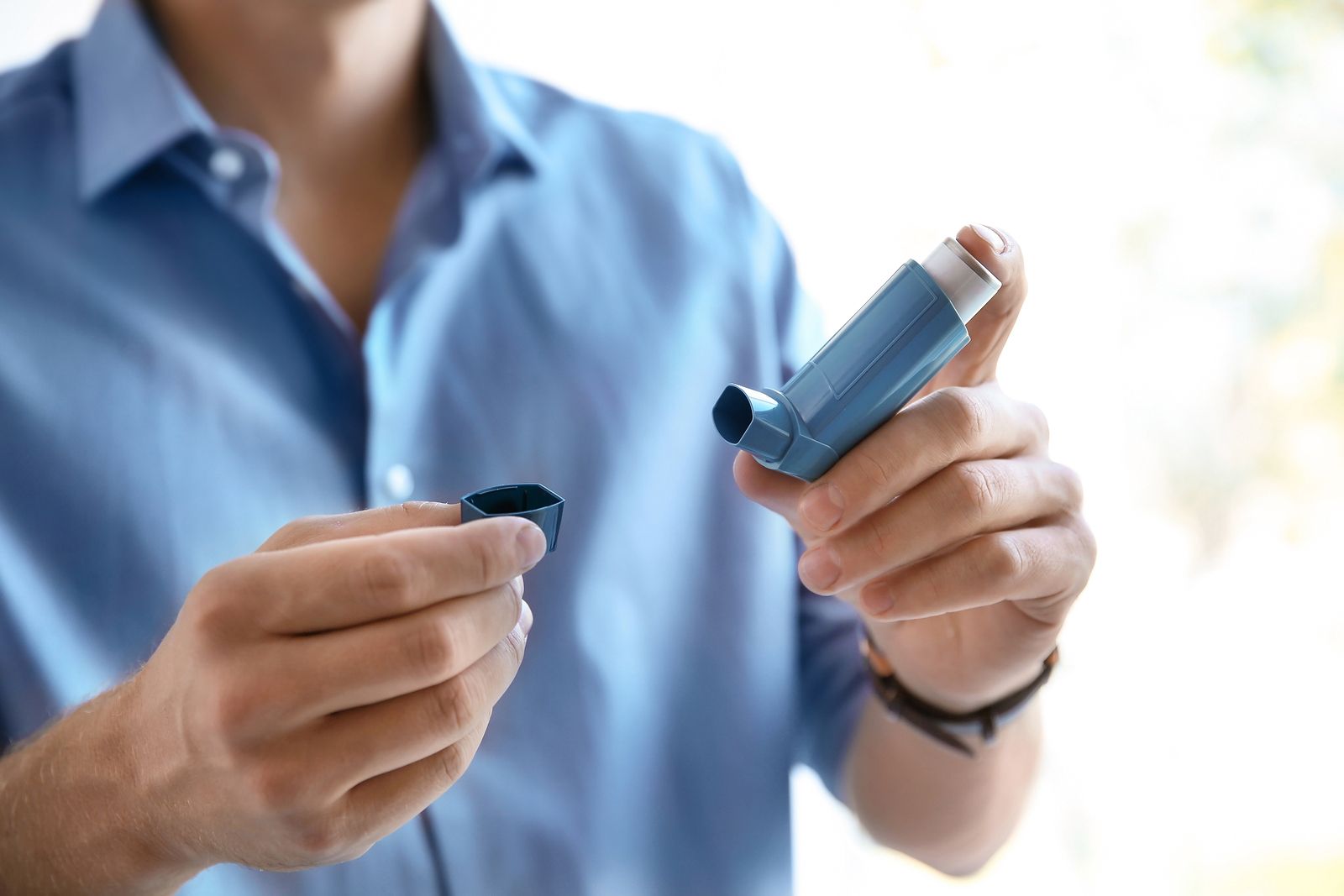 Cómo usar correctamente un inhalador de dosis medida (Bigsctock)