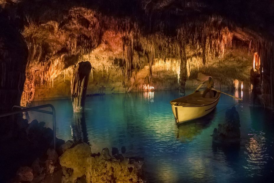 bigstock Drach Cave Of Mallorca Island  242588704