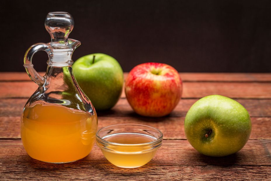 5 efectos secundarios del exceso de vinagre de manzana