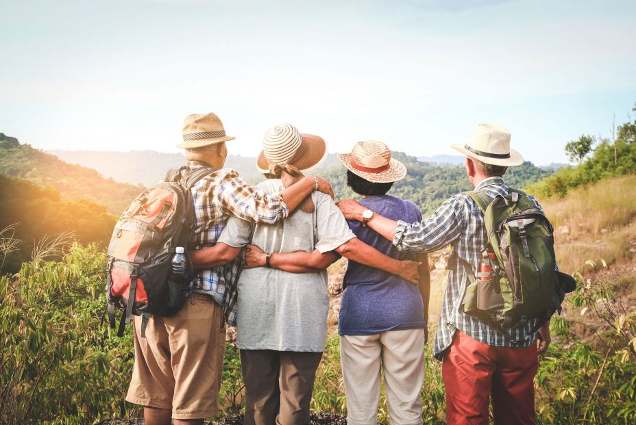 Grupo de turistas mayores