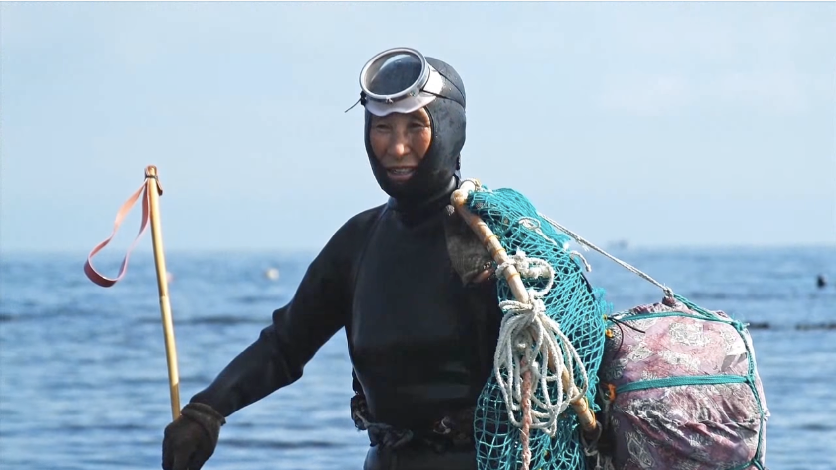 'Haenyeo': las abuelas buceadoras de la isla de Jeju que bajan hasta 20 metros en apnea