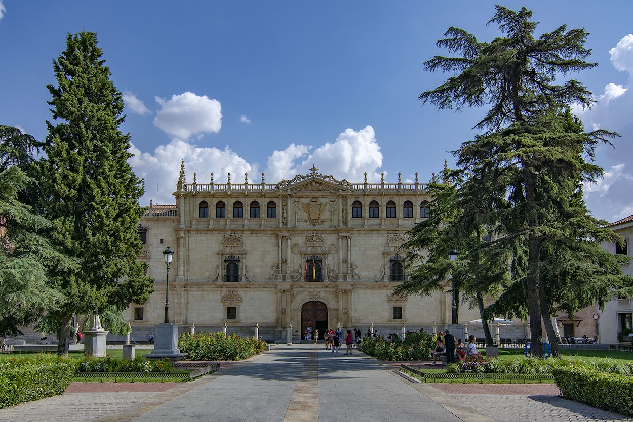 Ruta por el Patrimonio Mundial y gastronómico de la Comunidad de Madrid. bigstock 