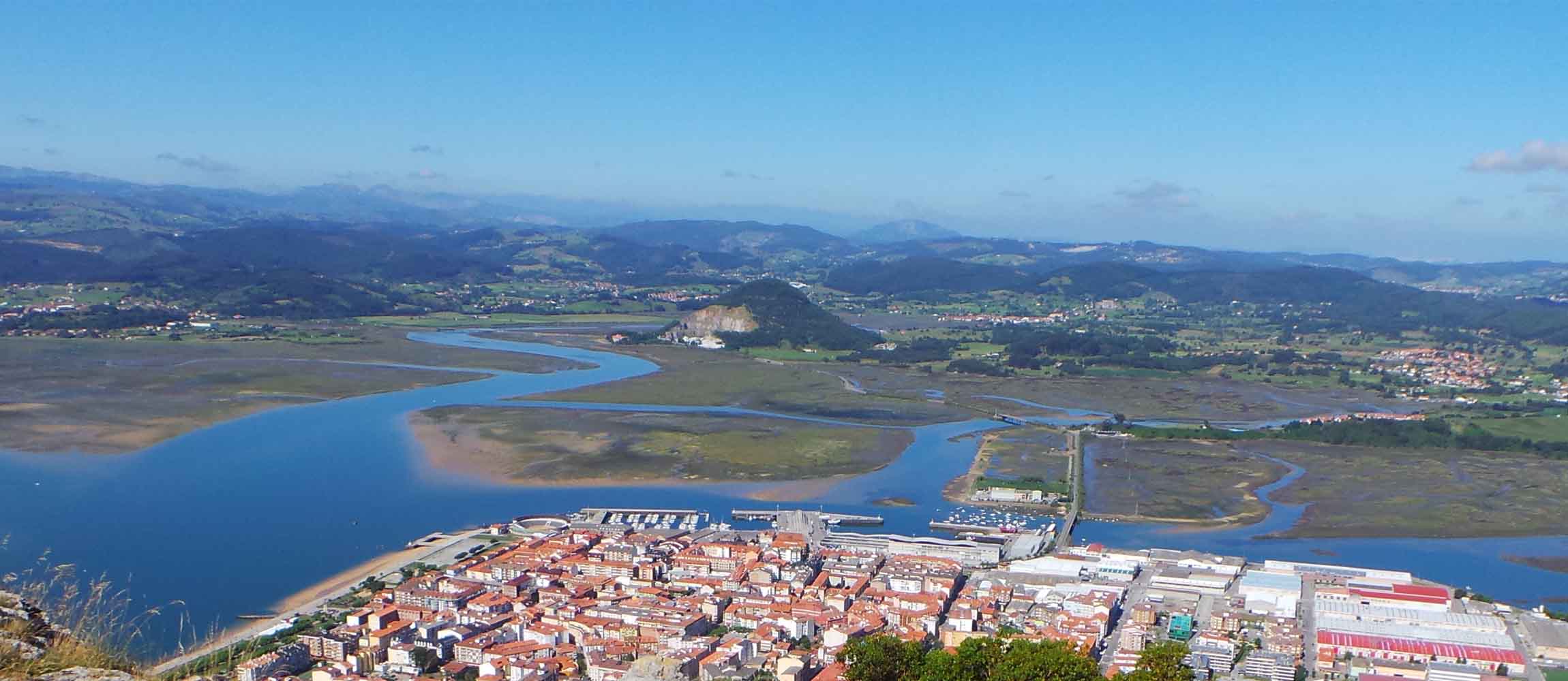 Vista de Santoña, cuna de las mejores anchoas (http://www.turismosantona.es/)