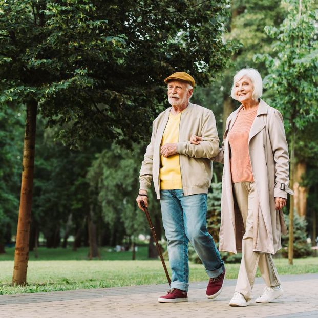 Dar un paseo de diez minutos diario nos aporta los niveles necesarios de vitamina D