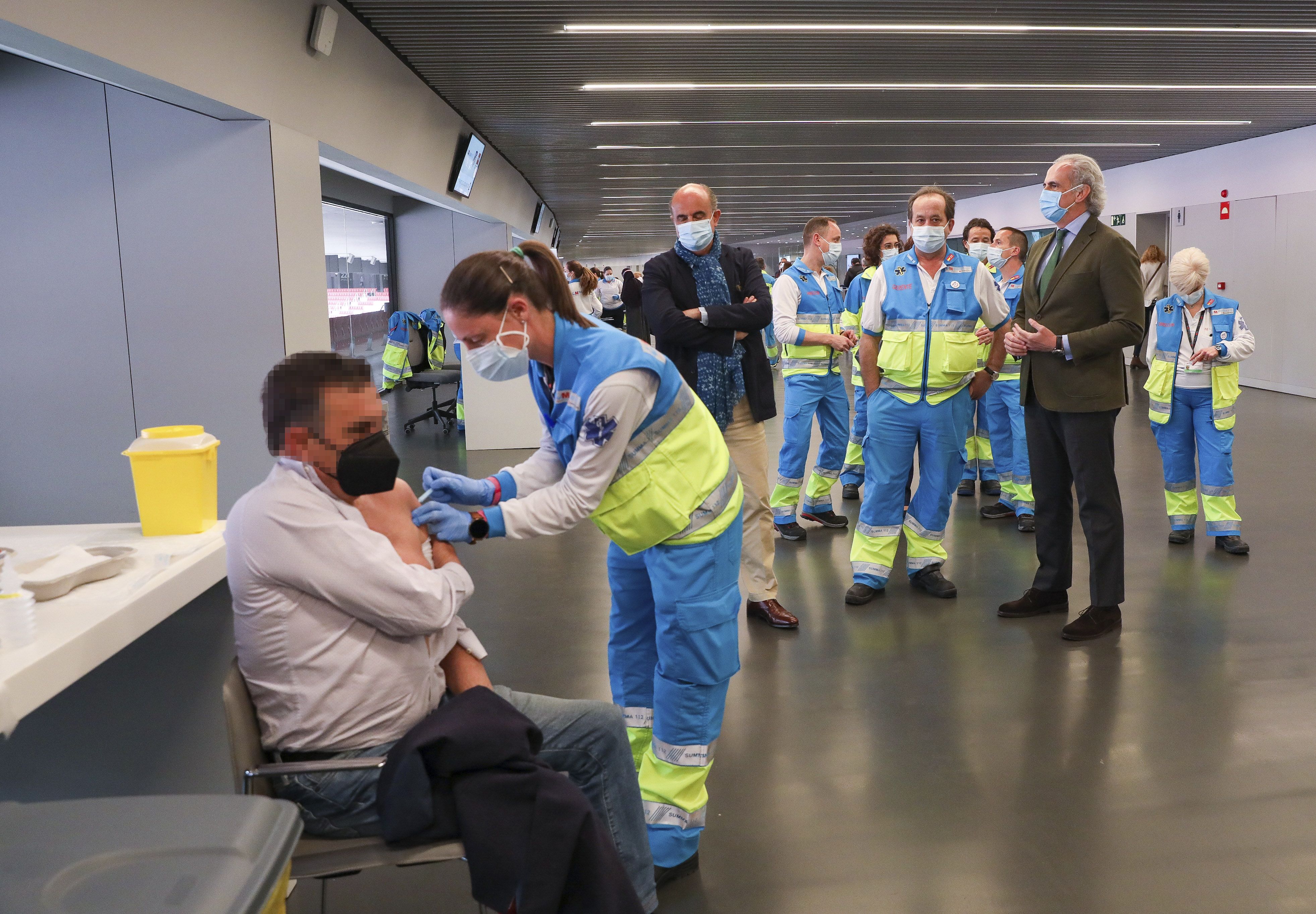 Madrid anuncia la fecha para vacunar a personas de 77 a 79 años. Foto: Europa Press