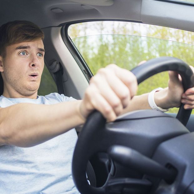 La alerta de cambio involuntario de carril será un dispositivo obligatorio en el coche en 2022