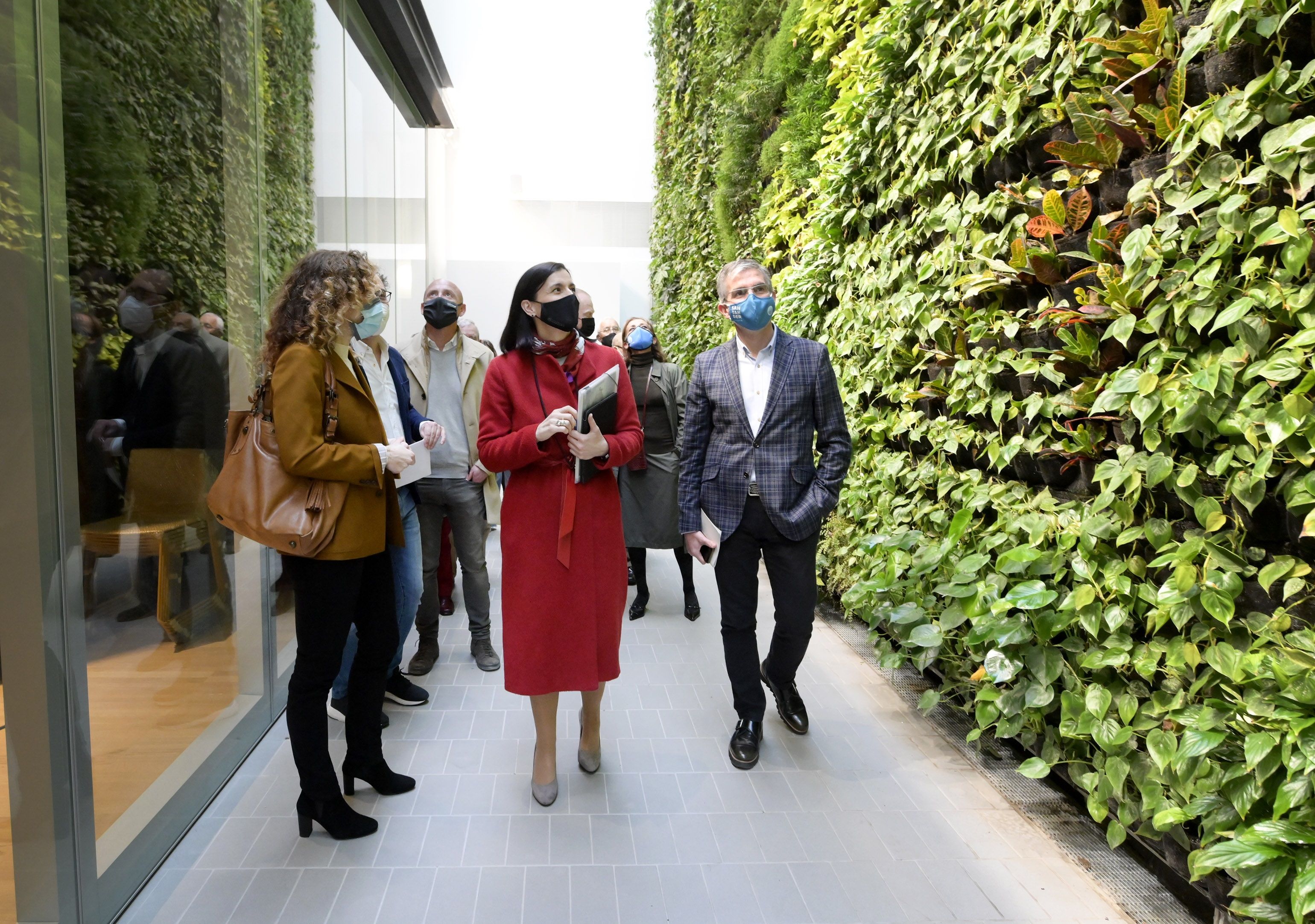 Santander estrena el jardín vertical interior más grande de Europa Foto:EuropaPress