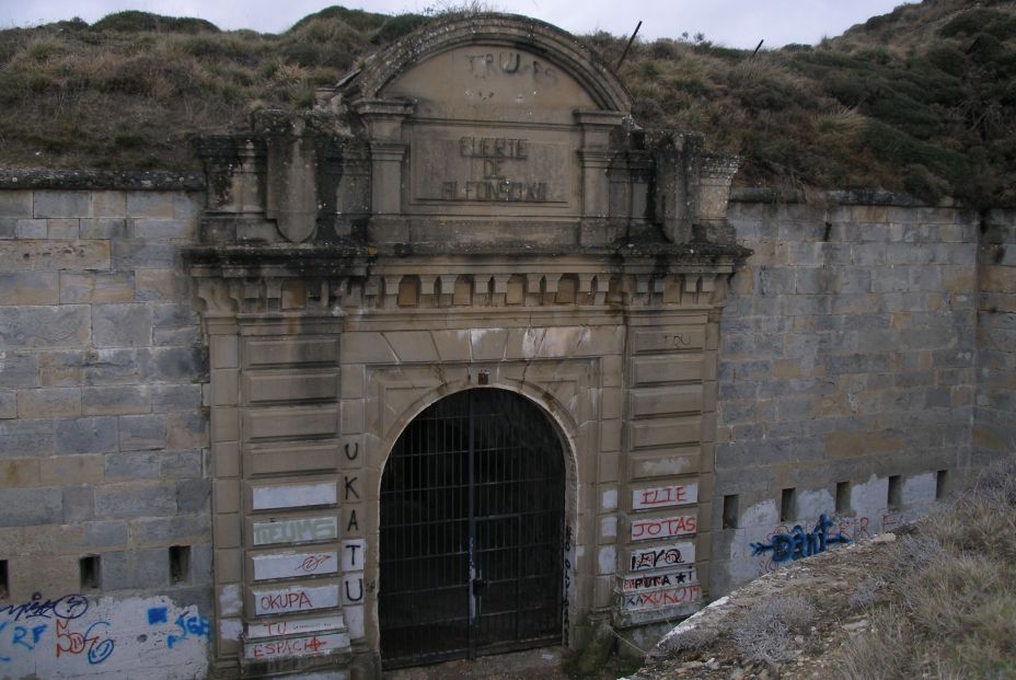 Entrada fuerte San Cristóbal