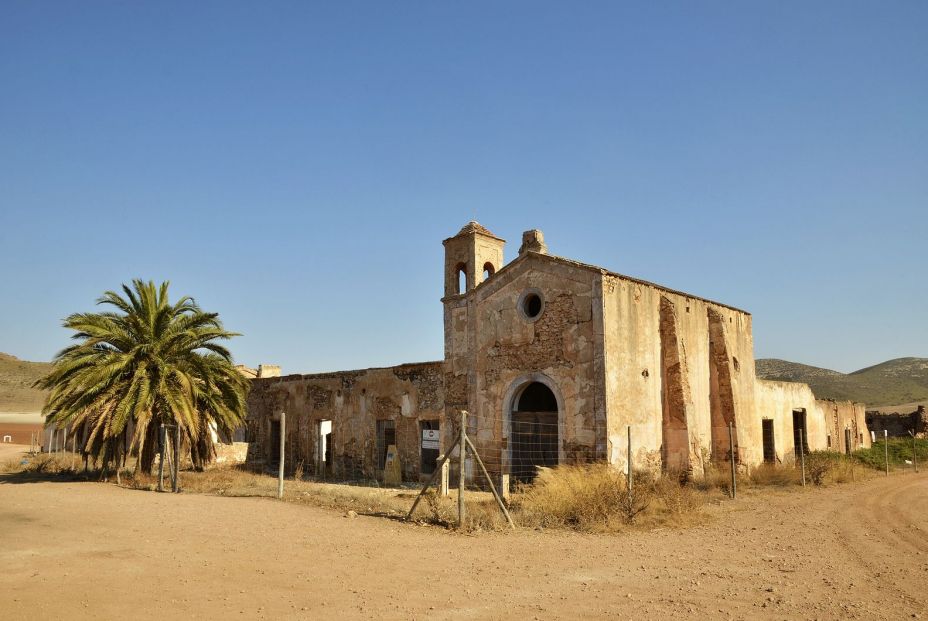 bigstock Cortijo del Fraile farmhouse 71460694