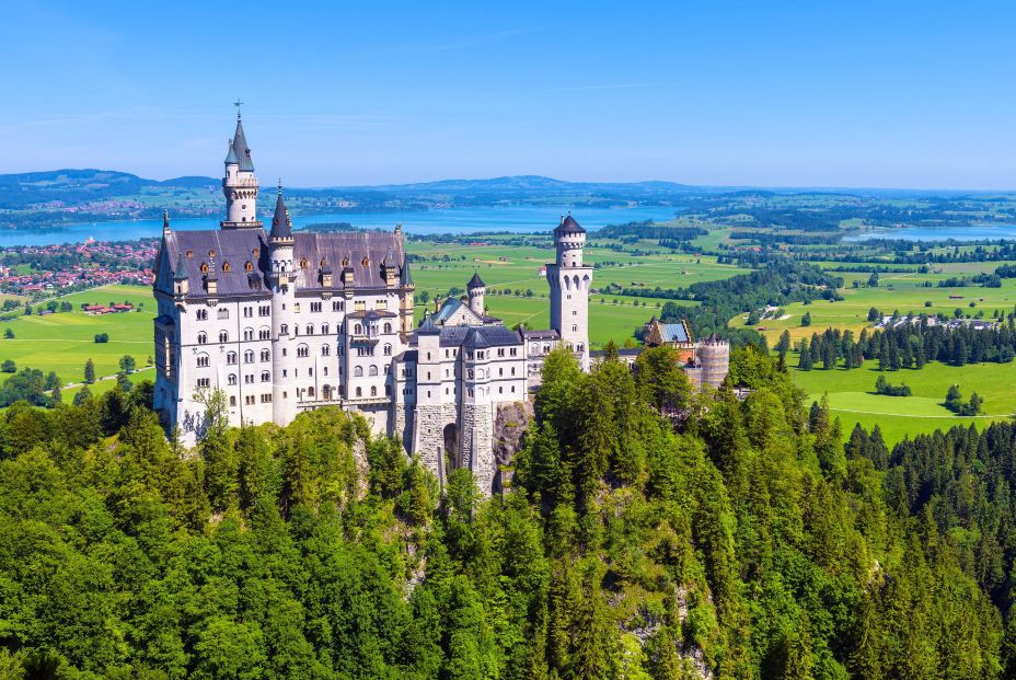 Castillo de Neuschwanstein (bigstock)