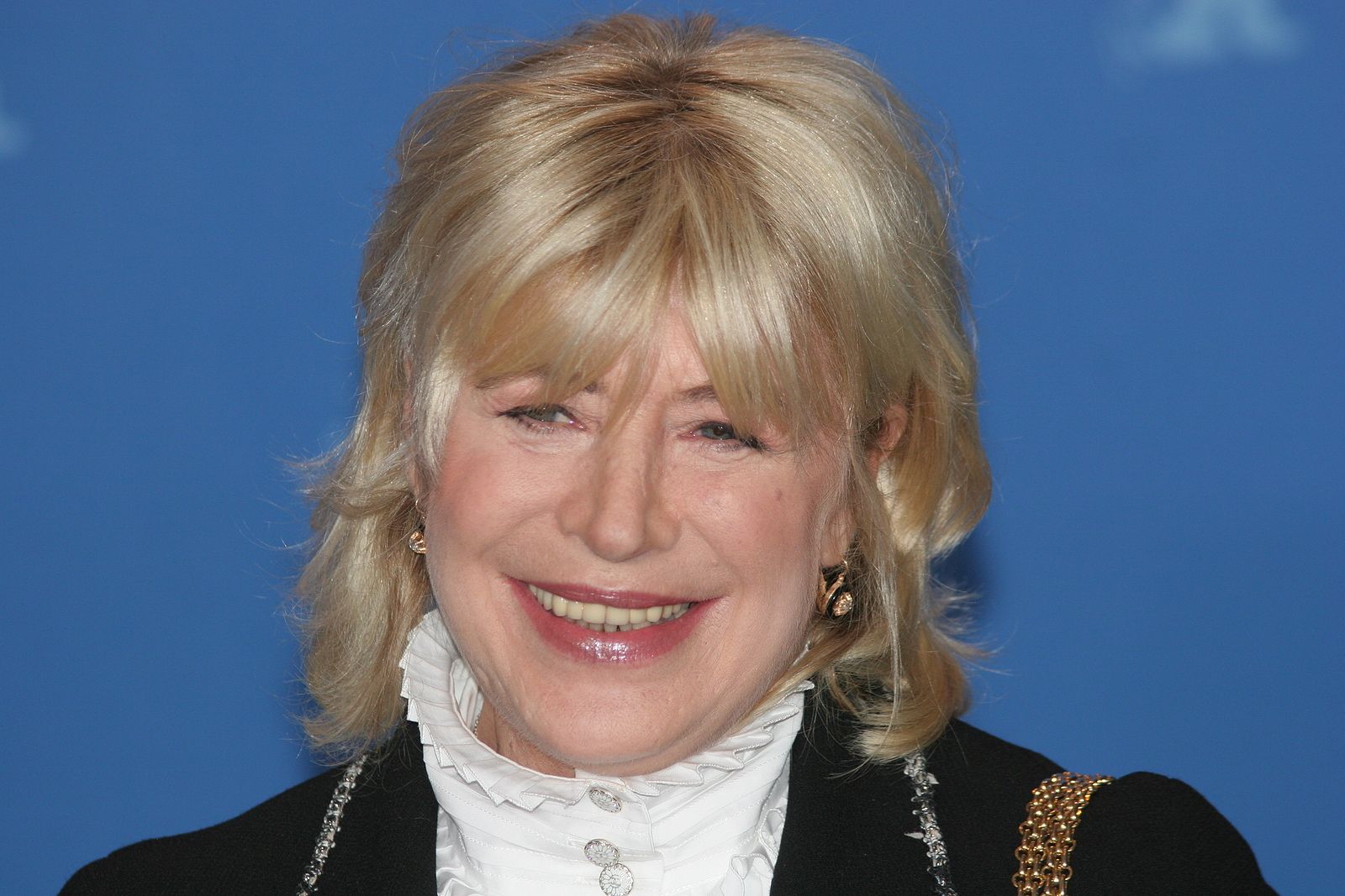 La rockera Marianne Faithfull se vuelve poética en su nuevo disco