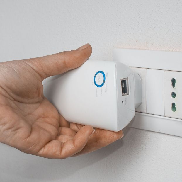Estos son gadgets más populares del mercado por menos de 50 euros Repetidor WiFi Foto: bigstock Estos son gadgets más populares del mercado por menos de 50 euros Repetidor WiFi Foto: bigstock