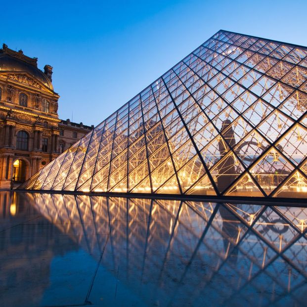 Louvre, uno de los museos seleccionados (bigstock)