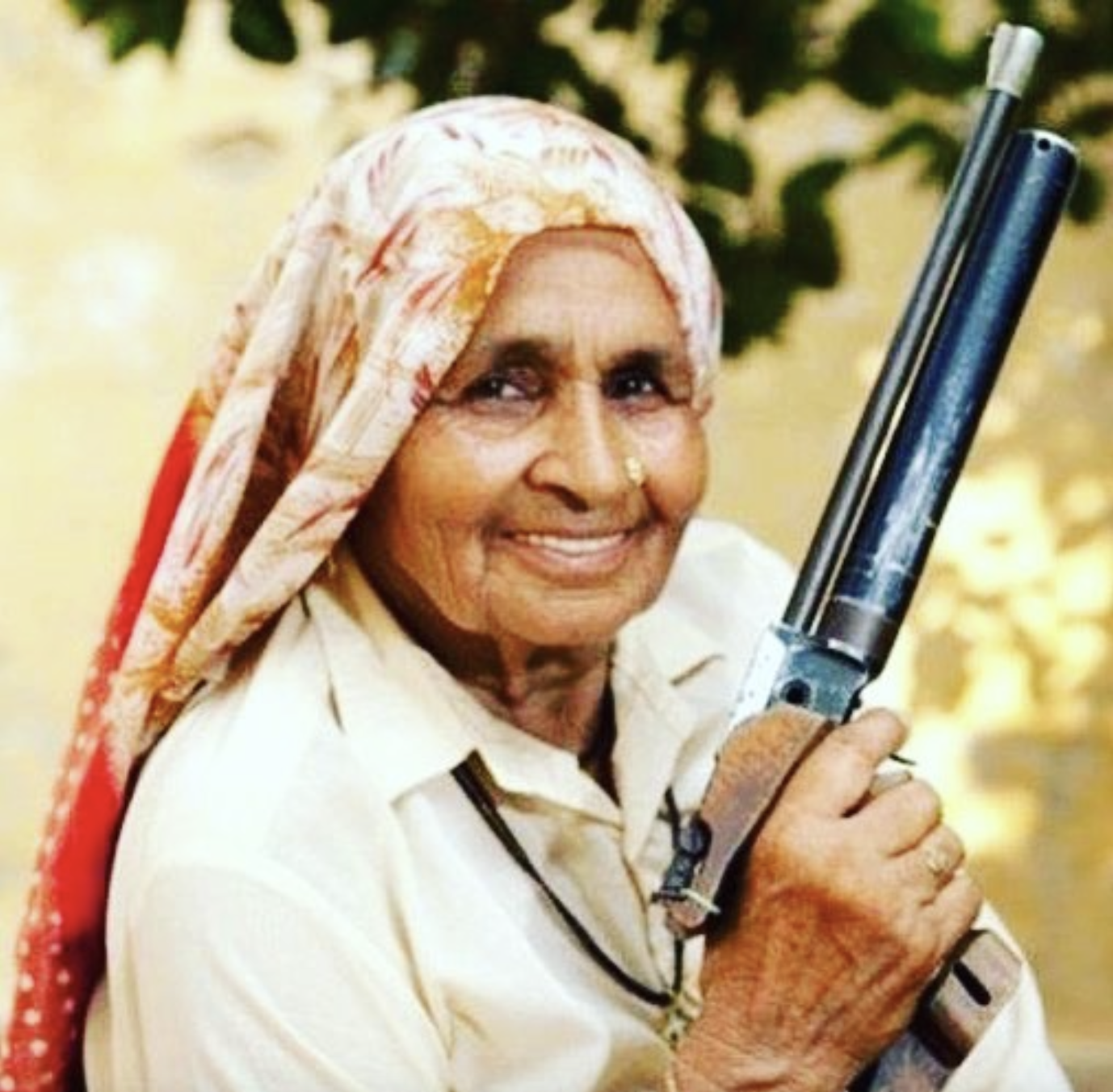 Chandro Tomar, la reconocida francotiradora de 89 años de la India