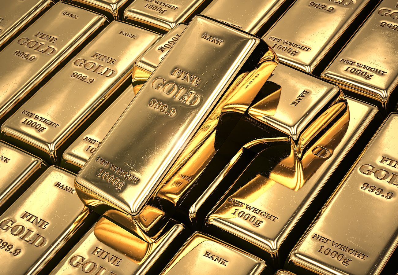 Cómo invertir en oro: ¿comprar joyas, lingotes o productos financieros?