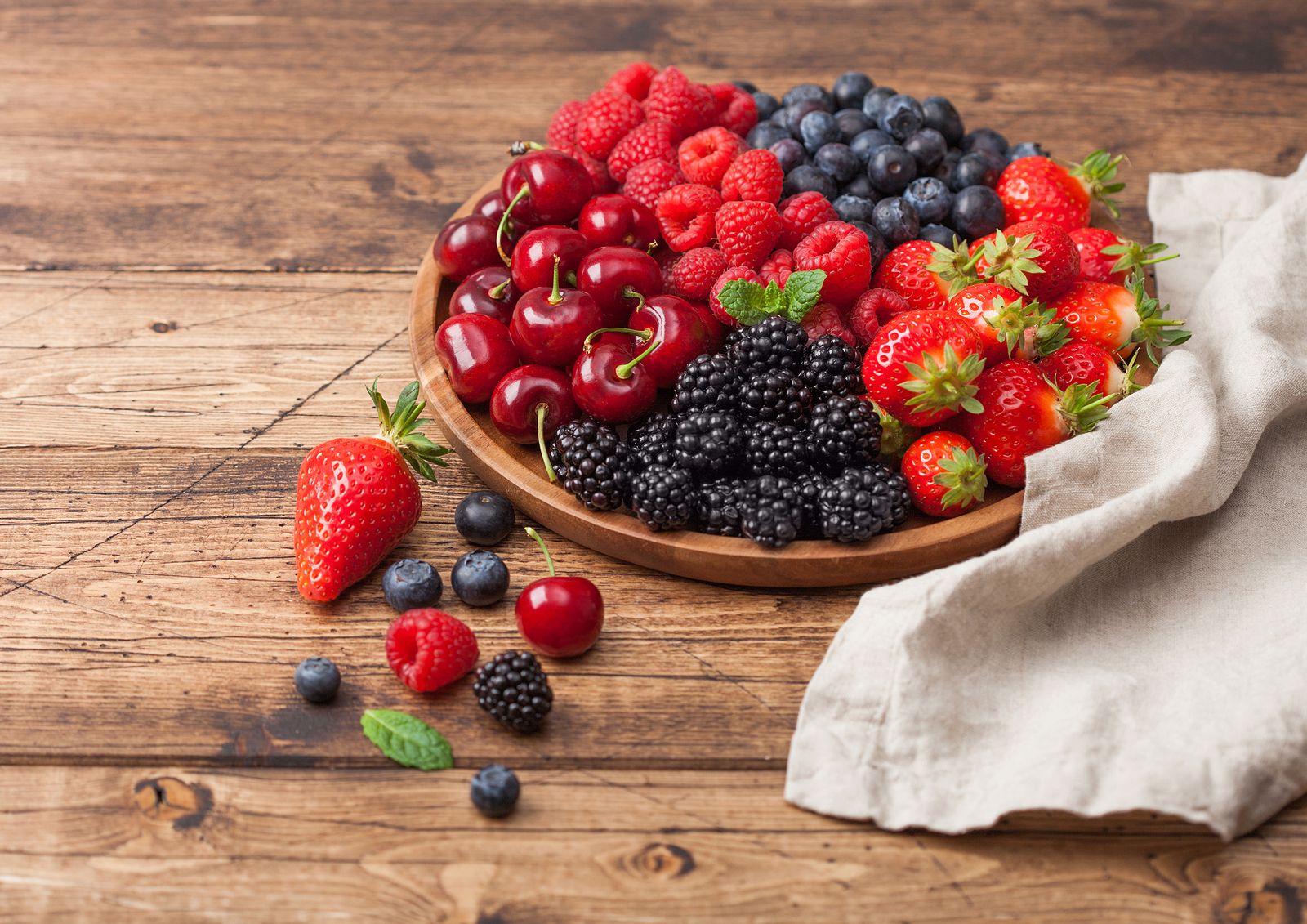 Todo lo que debes saber a la hora de comprar y comer frutos rojos