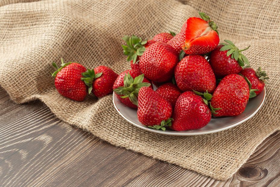 Todo lo que debes saber a la hora de comprar y comer frutos rojos