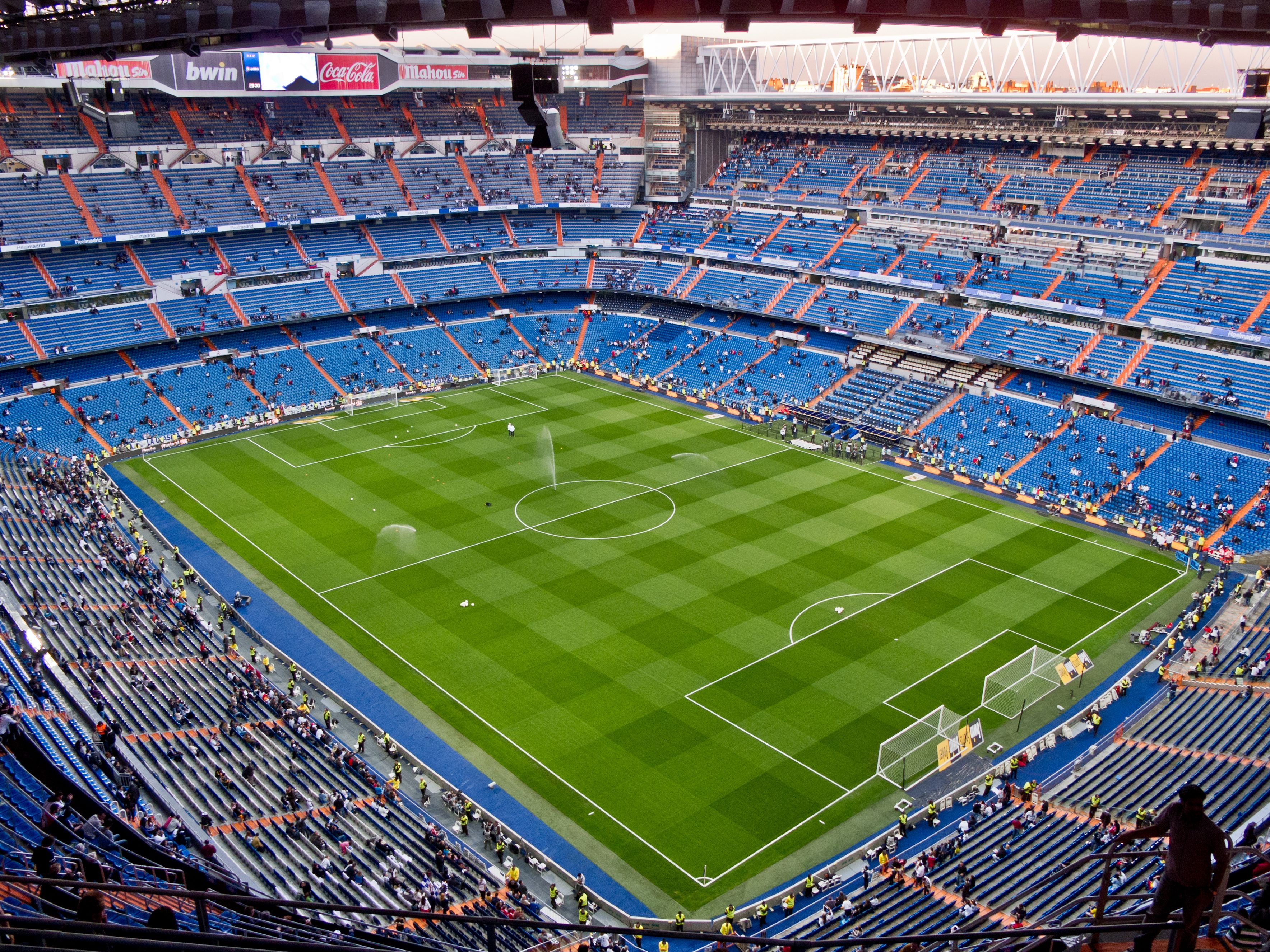 Panorámica del estadio Santiago Bernabéu haciendo el tour (Creative commons)