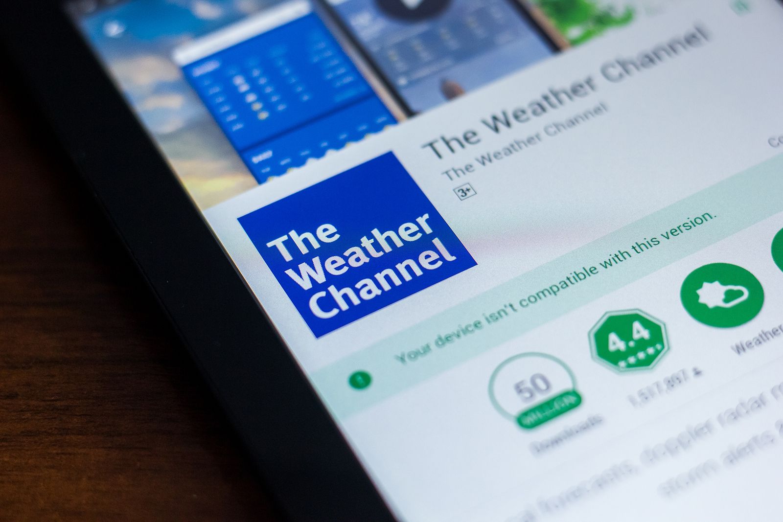 Aplicaciones para conocer la previsión del tiempo. Móvil con The Weather Channel (BigStock)