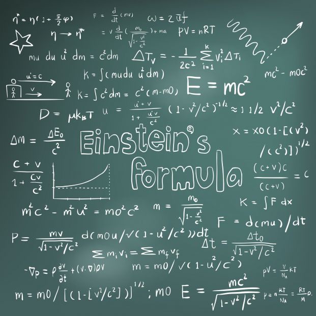 Fórmula de Albert Einstein (bigstock)