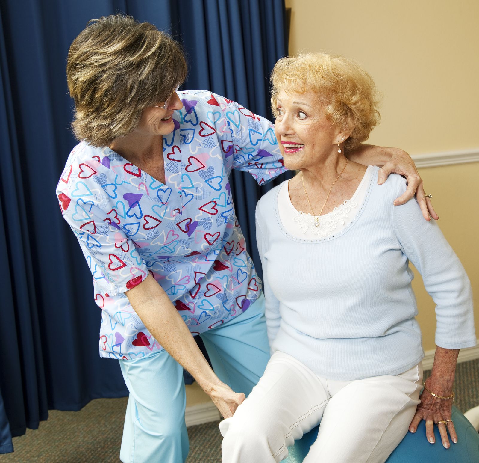 Fisioterapia para combatir la osteoporosis (Bigstock)