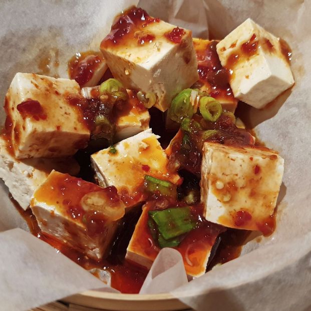 Tofu con salsa de soja (bigstock)