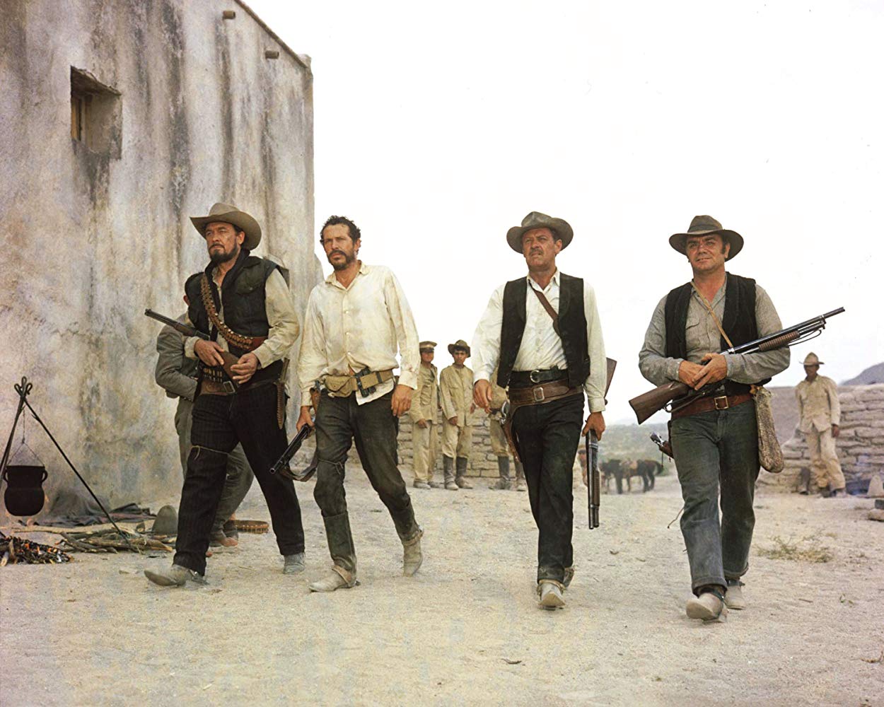 Escena de la obra cumbre de Peckinpah, Grupo Salvaje (1968) (Warner Bros.)