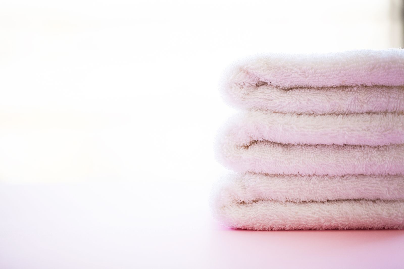 ¿Cómo puedo quitar el olor a humedad de las toallas? (Big stock)