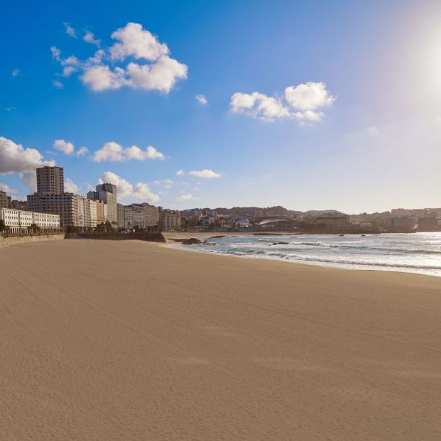  Playas urbanas Riazor (bigstock)