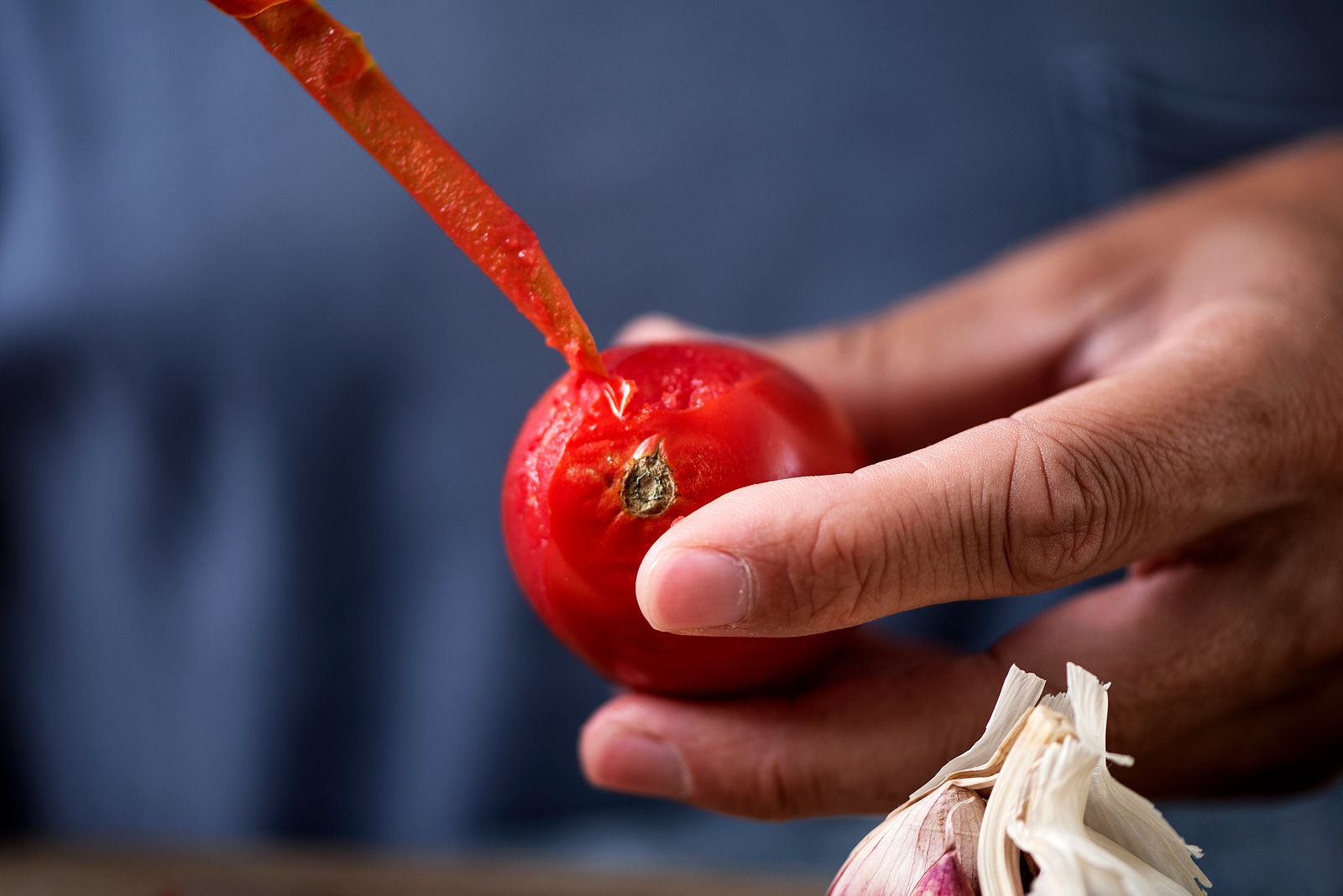 Cómo pelar tomates más rápido: 3 trucos que no fallan Foto: bigstock