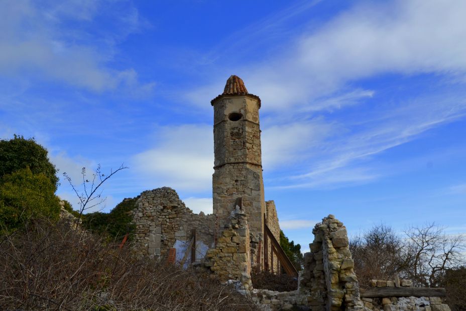 Iglesia de Sant Salvador en La Mussara (Tarragona) (Foto: Angela Llop. Flickr)