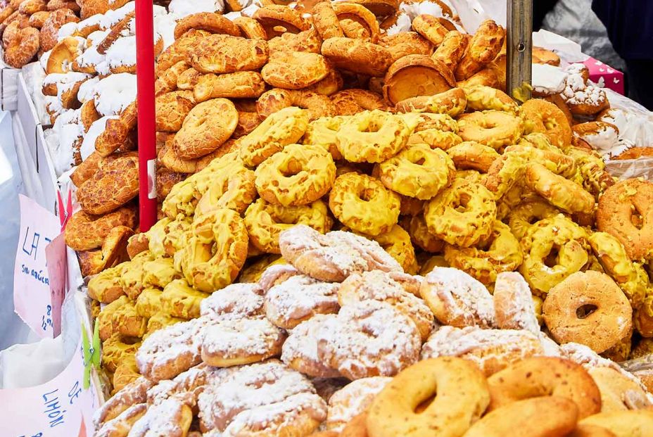 Receta de rosquillas tontas y rosquillas listas típicas de Madrid