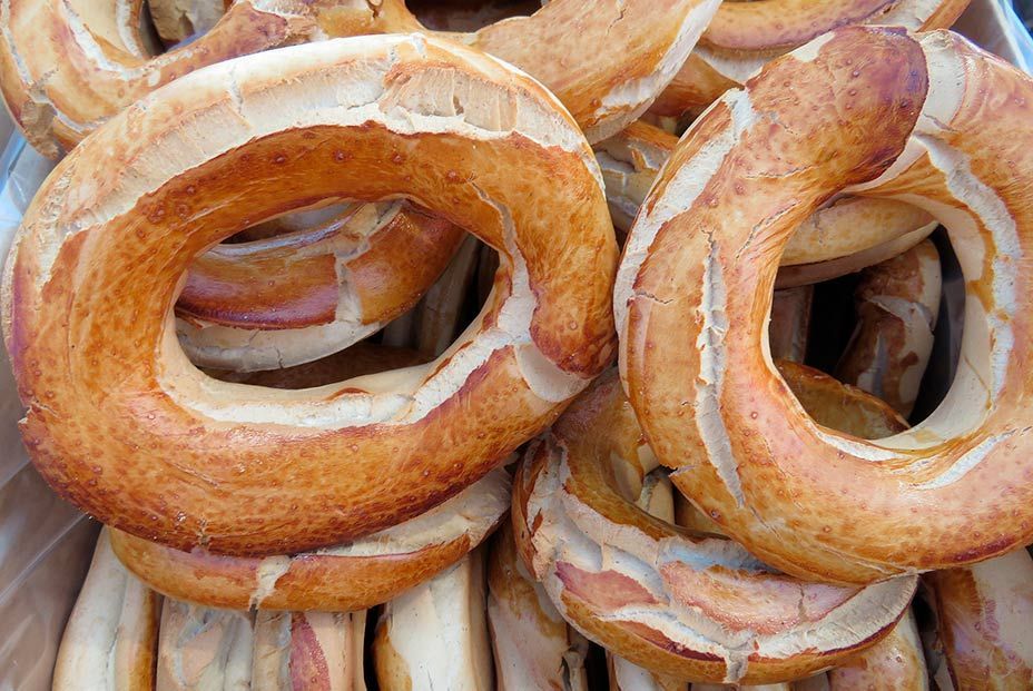 Receta de rosquillas tontas y rosquillas listas típicas de Madrid