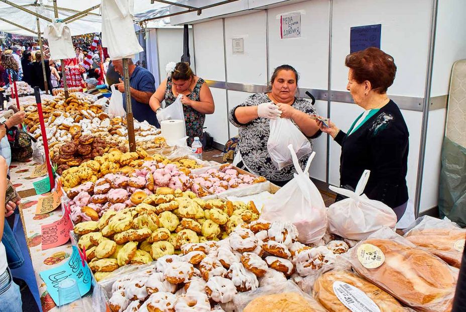 Receta de rosquillas tontas y rosquillas listas típicas de Madrid