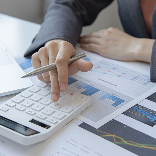 Este es el porcentaje máximo de tus ingresos con el que te puedes endeudar, según la banca (Foto Bigstock) 2 Este es el porcentaje máximo de tus ingresos con el que te puedes endeudar, según la banca (Foto Bigstock) 2