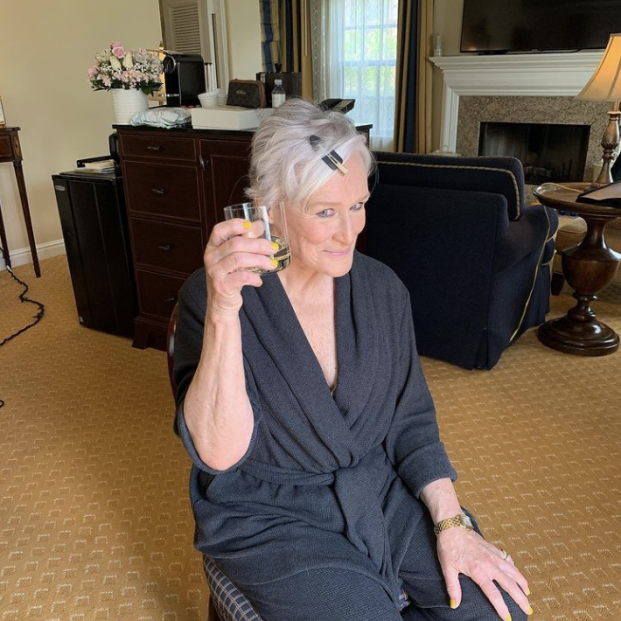 Glenn Close preparándose para la gala de los Oscar (instagram)